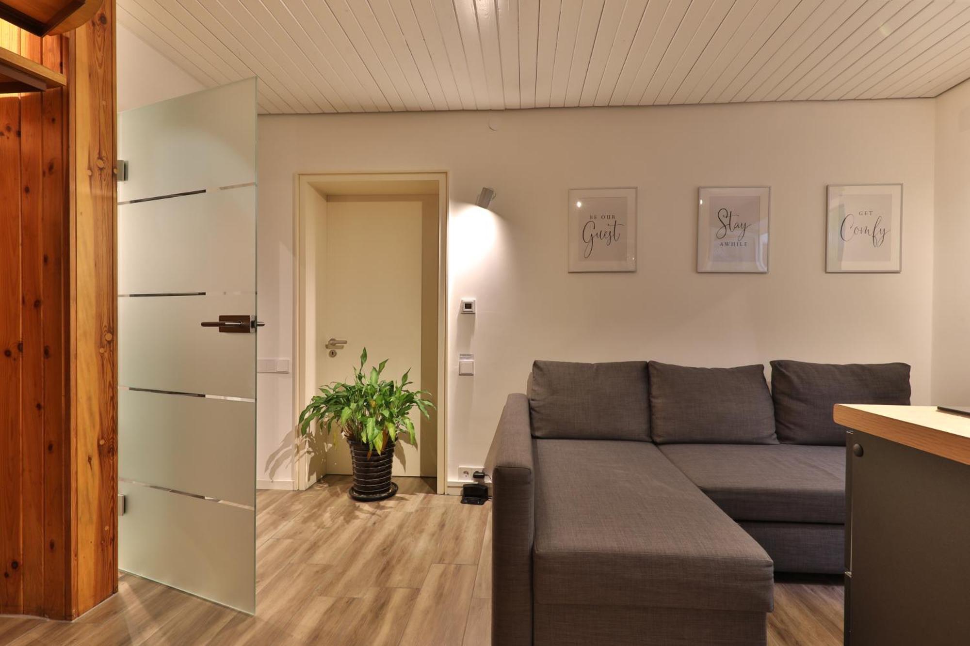 Ferienwohnung Nahe A8 Augsburg Muenchen Ulm Gersthofen Ngoại thất bức ảnh